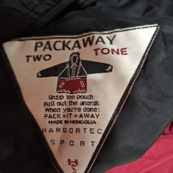 Pullover packable sport rain jacket - Picture 3 of 4